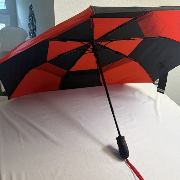 Hunter Vented Compact Dual Canopy Oversized Umbrella, Black/Red, NWT - Picture 8 of 8